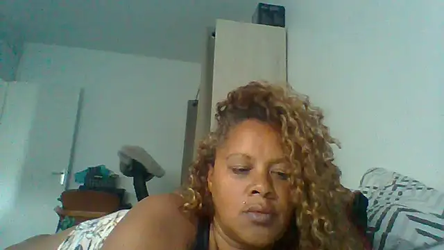 DOMINATRICESANDRA online show from June 2026 06:45:02 PM