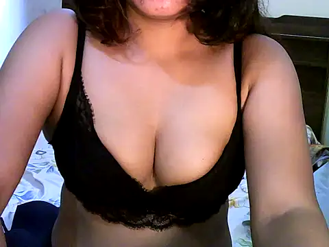 strip nia online show from June 2026 05:34:02 AM
