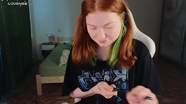 YourGingerCute online show from May 2026 09:37:01 AM