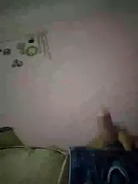 Snapshot of Dakuu_A chatting on May 2026 10:27:01 PM Dakuu A online show from May 2026 10:27:01 PM