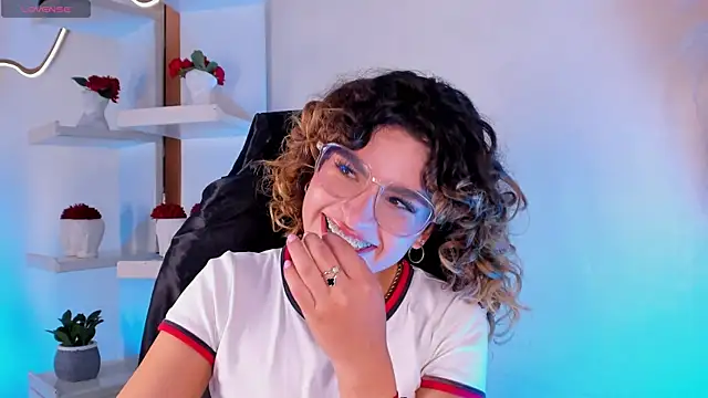 emilymjs  online show from May 2026 04:18:02 AM