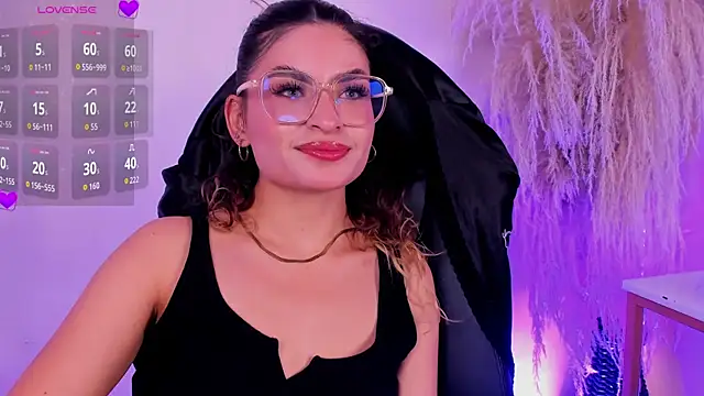 emilymjs  online show from May 2026 04:29:01 AM
