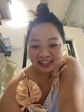 Snapshot of Senkolive chatting on May 2026 05:36:02 AM Senkolive online show from May 2026 05:36:02 AM