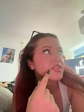 PoisonIvy x online show from May 2026 07:36:02 PM