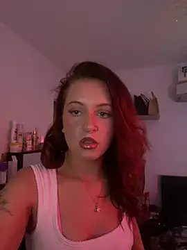 Snapshot of PoisonIvy_x chatting on June 2026 01:34:01 PM PoisonIvy x online show from June 2026 01:34:01 PM