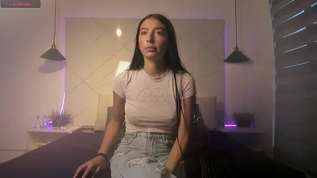 SARAH COLLENS  online show from July 2026 11:50:01 AM