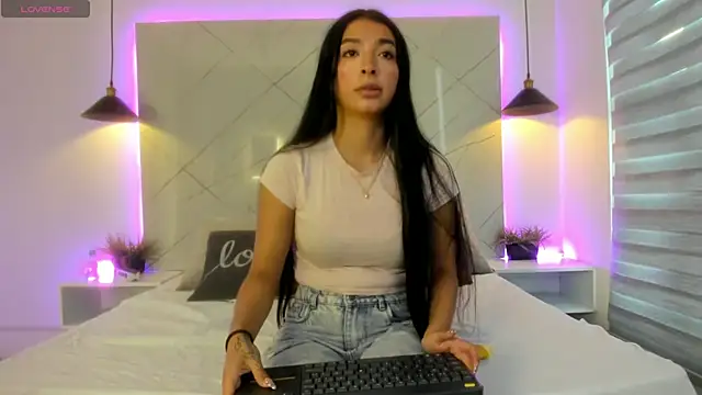 SARAH COLLENS  online show from July 2026 11:16:02 AM