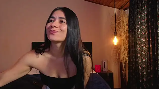 jackiie  online show from June 2026 01:06:01 PM