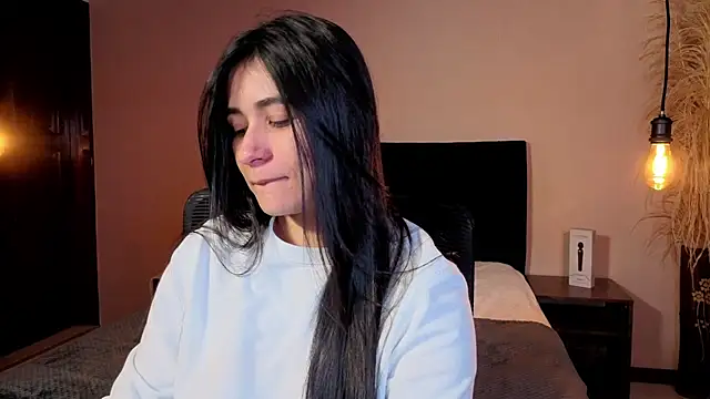 jackiie  online show from June 2026 02:33:01 PM