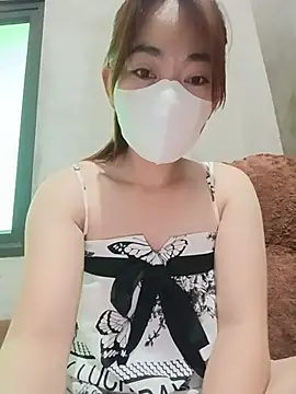 Snapshot of -Trinina- chatting on July 2026 09:16:01 AM -Trinina- online show from July 2026 09:16:01 AM