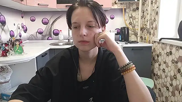 Snapshot of Saranade chatting on June 2026 05:00:01 PM Saranade online show from June 2026 05:00:01 PM