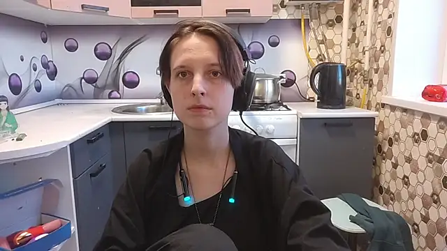 Snapshot of Saranade chatting on June 2026 05:33:01 PM Saranade online show from June 2026 05:33:01 PM