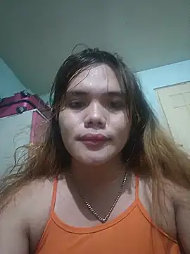 Snapshot of mikhay101 chatting on June 2026 10:27:01 AM mikhay101 online show from June 2026 10:27:01 AM