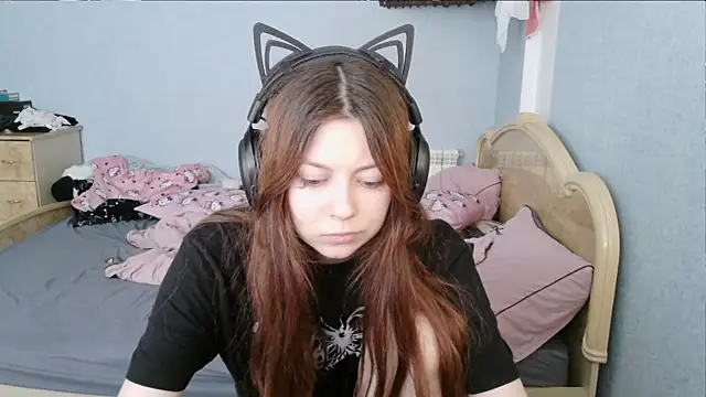 Snapshot of AlessiaViolet chatting on June 2026 10:16:02 AM AlessiaViolet online show from June 2026 10:16:02 AM