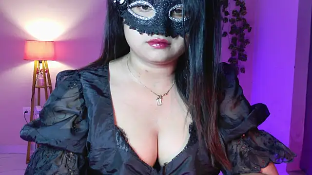 Snapshot of Red_Heart_ chatting on July 2026 05:01:02 PM Red Heart online show from July 2026 05:01:02 PM