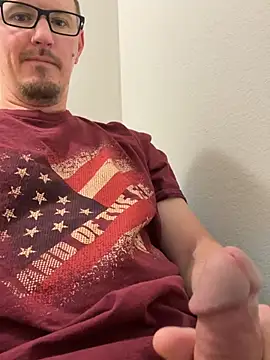 Hardpaul85 online show from June 2026 01:28:02 PM