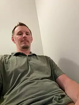 Hardpaul85 online show from June 2026 09:52:02 PM