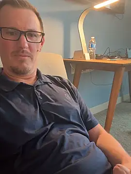 Hardpaul85 online show from June 2026 09:45:02 PM