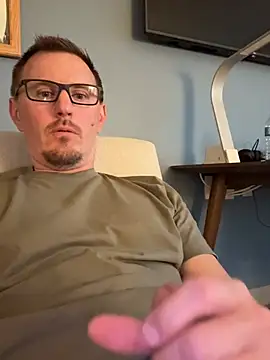 Hardpaul85 online show from June 2026 12:05:02 AM