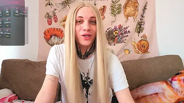 Chloecherry online show from June 2026 06:19:02 AM