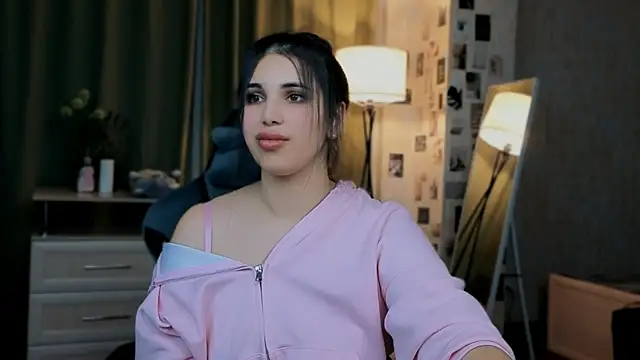 lipsyjanee online show from May 2026 06:53:01 PM