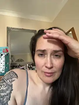 Rennie84 online show from May 2026 01:06:01 PM