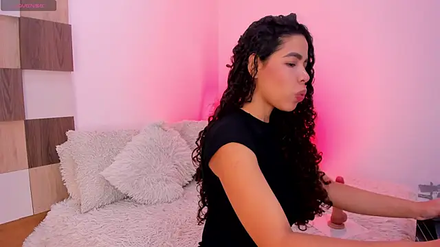 LarissaDesire online show from June 2026 11:43:02 AM