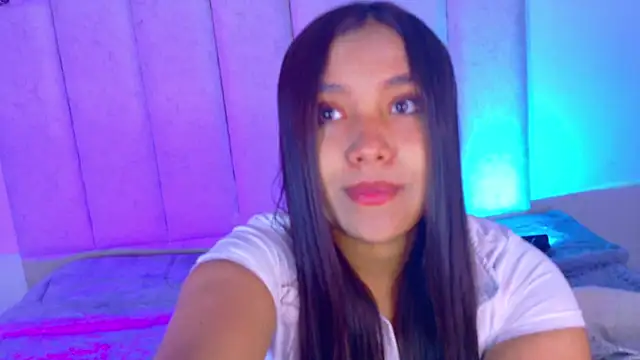 Snapshot of isabellelane_cs chatting on June 2026 01:11:02 PM isabellelane cs online show from June 2026 01:11:02 PM