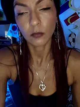 hannapettit online show from June 2026 07:19:02 PM