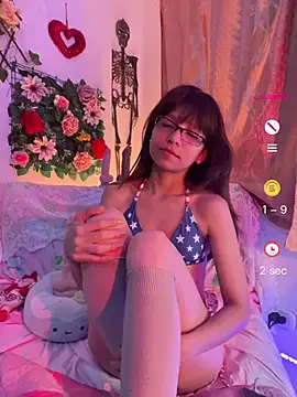 Snapshot of titegirl chatting on May 2026 07:36:02 AM titegirl online show from May 2026 07:36:02 AM
