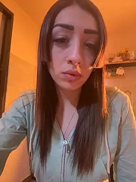 Dulce-Luci online show from June 2026 06:29:01 PM