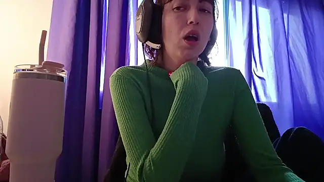 Julixta online show from May 2026 03:51:01 PM