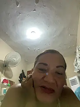 Snapshot of rosanna78322 chatting on July 2026 12:52:02 AM rosanna78322 online show from July 2026 12:52:02 AM