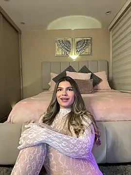 Snapshot of emilyvex chatting on June 2026 05:24:01 AM emilyvex online show from June 2026 05:24:01 AM