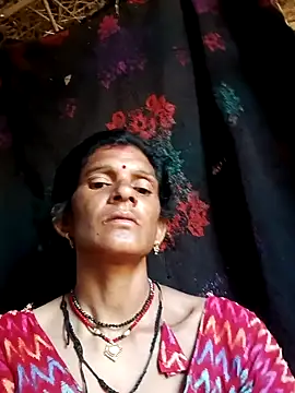 Snapshot of Cut_umang74 chatting on July 2026 12:21:02 PM Cut umang74 online show from July 2026 12:21:02 PM