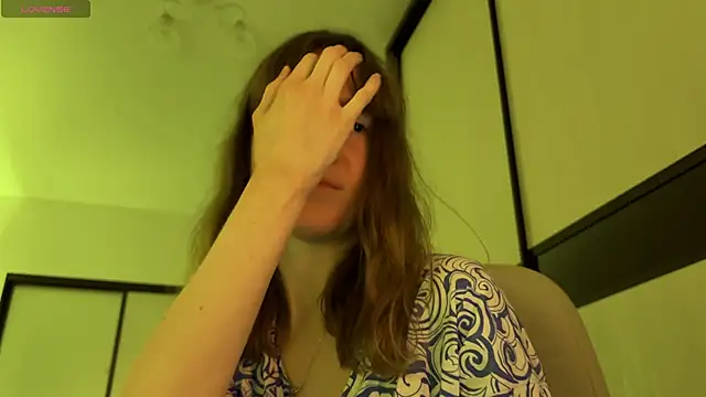 agniia257 online show from May 2026 06:09:01 PM