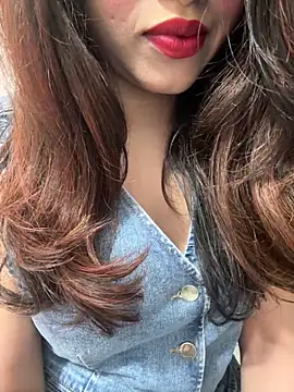 Yours riya11 online show from June 2026 07:33:01 PM