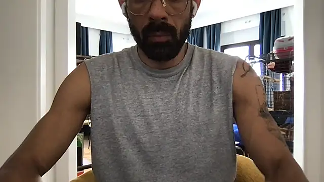 Snapshot of omni_fit chatting on May 2026 02:23:01 PM omni fit online show from May 2026 02:23:01 PM