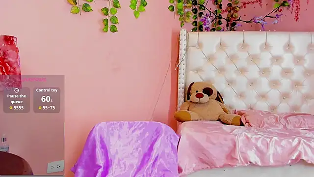 valentinee xo online show from June 2026 04:42:02 AM