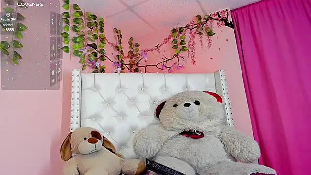valentinee xo online show from July 2026 05:49:02 AM