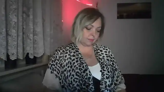 BellaaKiss online show from May 2026 08:31:02 PM