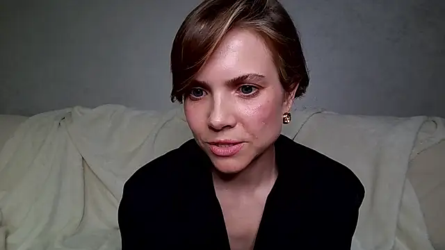 NatalieMoses online show from June 2026 07:11:01 PM