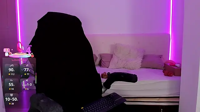 LindaWhite  online show from October 2025 11:03:02 PM