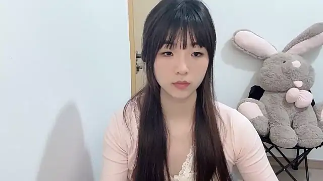 Louise-3 online show from June 2026 09:43:01 AM