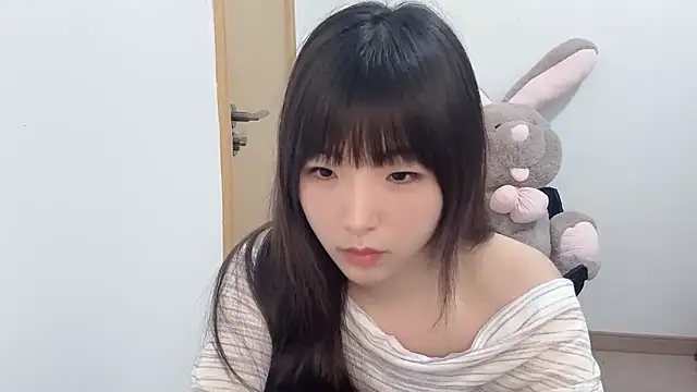 Louise-3 online show from June 2026 09:37:02 PM