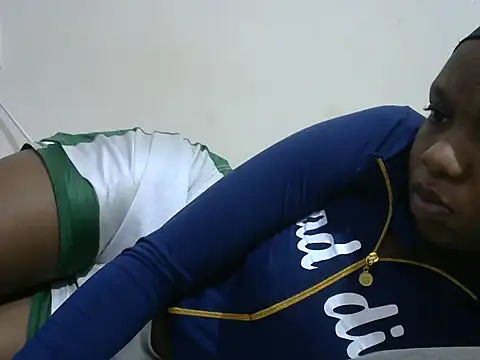 Snapshot of Gloriemelody chatting on July 2026 04:23:02 AM Gloriemelody online show from July 2026 04:23:02 AM