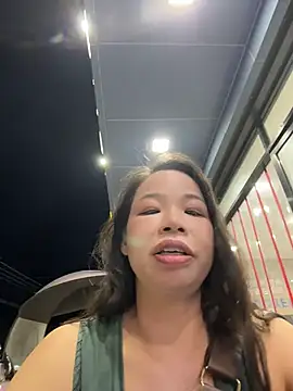Snapshot of honghong_mother chatting on July 2026 12:34:02 PM honghong mother online show from July 2026 12:34:02 PM