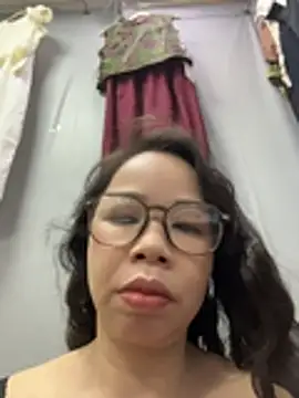 Snapshot of honghong_mother chatting on July 2026 04:51:02 AM honghong mother online show from July 2026 04:51:02 AM