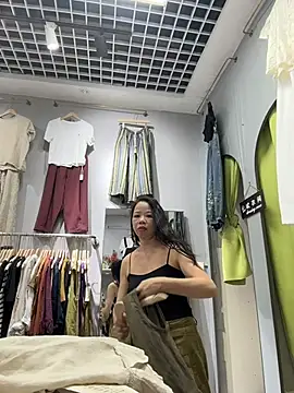 Snapshot of honghong_mother chatting on July 2026 10:50:02 AM honghong mother online show from July 2026 10:50:02 AM