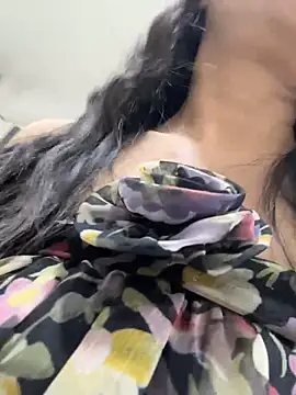 Snapshot of honghong_mother chatting on July 2026 01:32:01 PM honghong mother online show from July 2026 01:32:01 PM